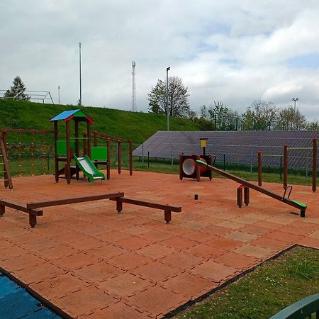 Pokoje Goscinne U Reni Wambierzyce Luaran gambar